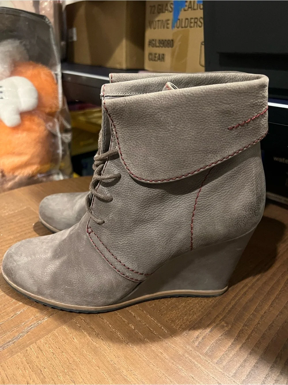 Biala Gray Taupe Lace Up Wedge Ankle Boots Booties Women’s Size 9 - Picture 2 of 7
